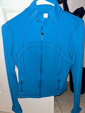 lululemon Women's Cropped define jacket in Hawaiian Blue